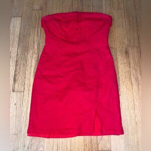 That’s So Fetch Red Linen Strapless Dress